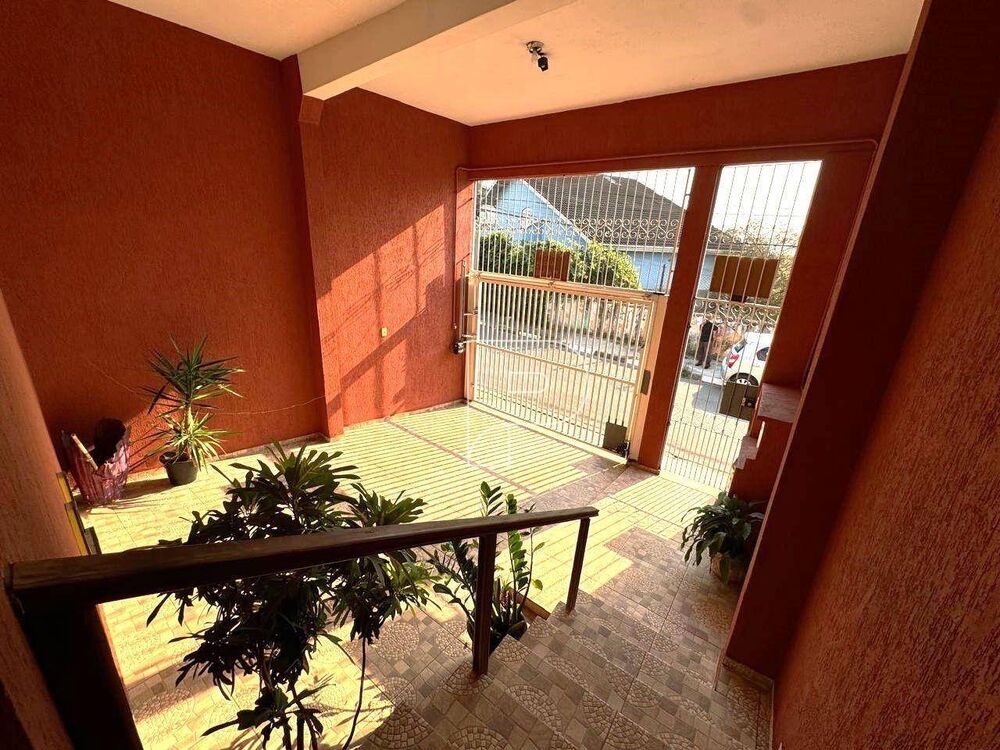 Casa, 2 quartos, 215 m² - Foto 1
