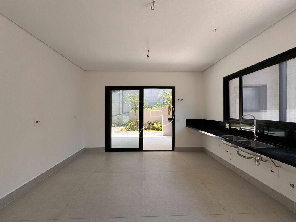 Casa de Condomínio à venda com 4 quartos, 538m² - Foto 3