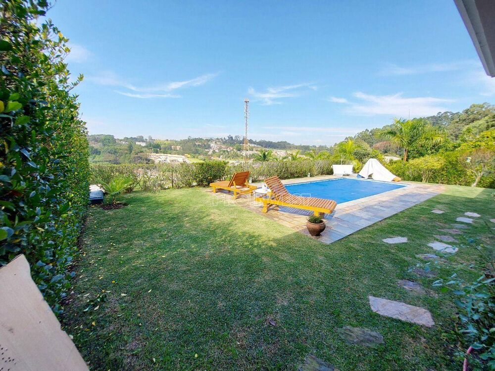 Casa de Condomínio à venda com 4 quartos, 300m² - Foto 3
