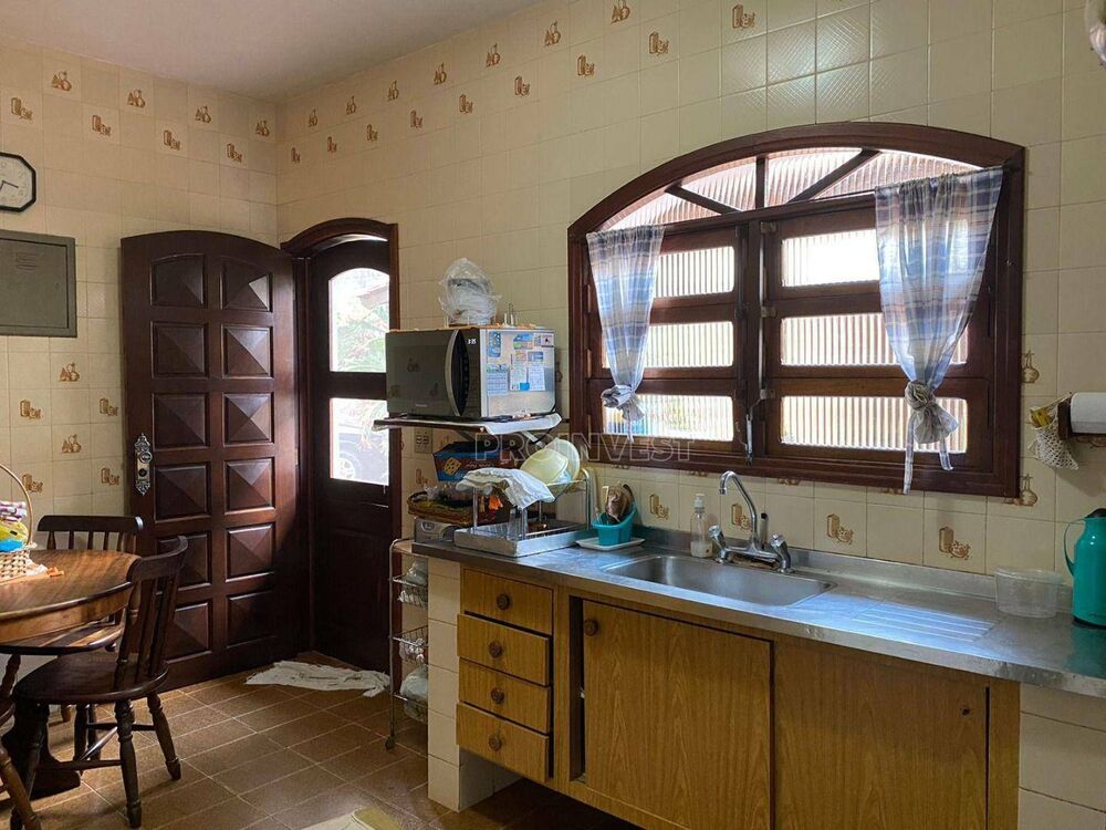 Casa, 3 quartos, 289 m² - Foto 1