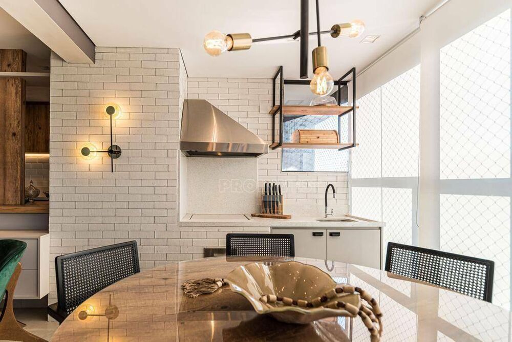 Apartamento à venda com 3 quartos, 106m² - Foto 1