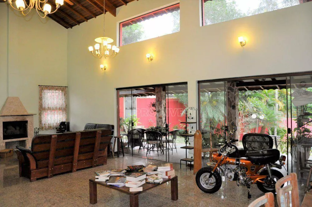 Casa de Condomínio à venda com 4 quartos, 1113m² - Foto 2