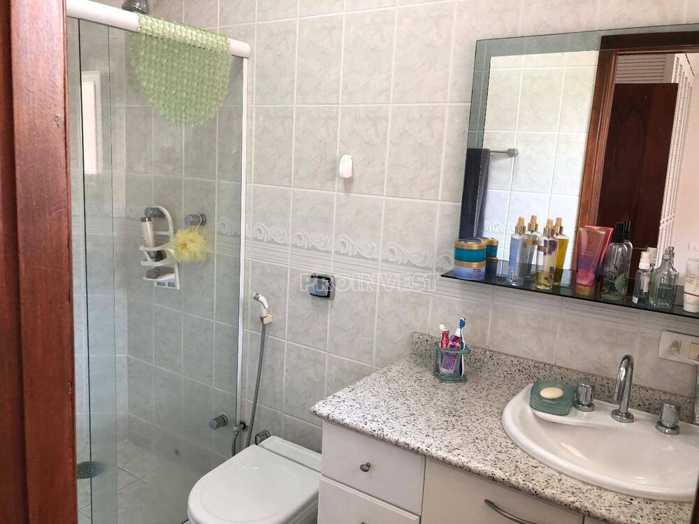 Casa de Condomínio à venda com 4 quartos, 400m² - Foto 1