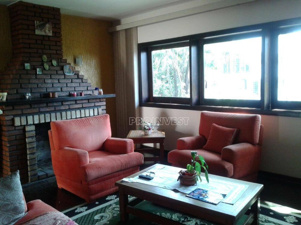 Casa à venda e aluguel com 3 quartos, 300m² - Foto 1