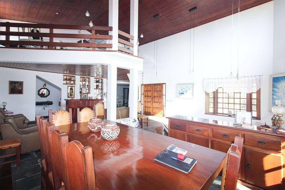 Casa de Condomínio à venda e aluguel com 4 quartos, 868m² - Foto 4