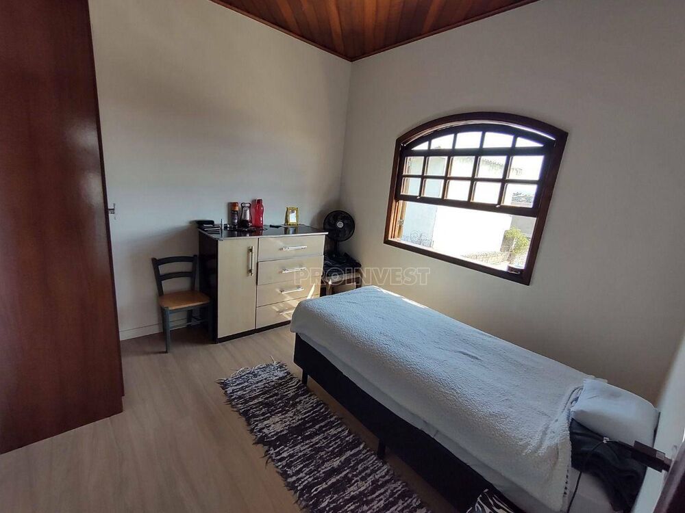 Casa à venda com 4 quartos, 320m² - Foto 6