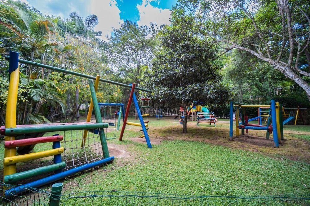 Casa de Condomínio à venda com 3 quartos, 367m² - Foto 4