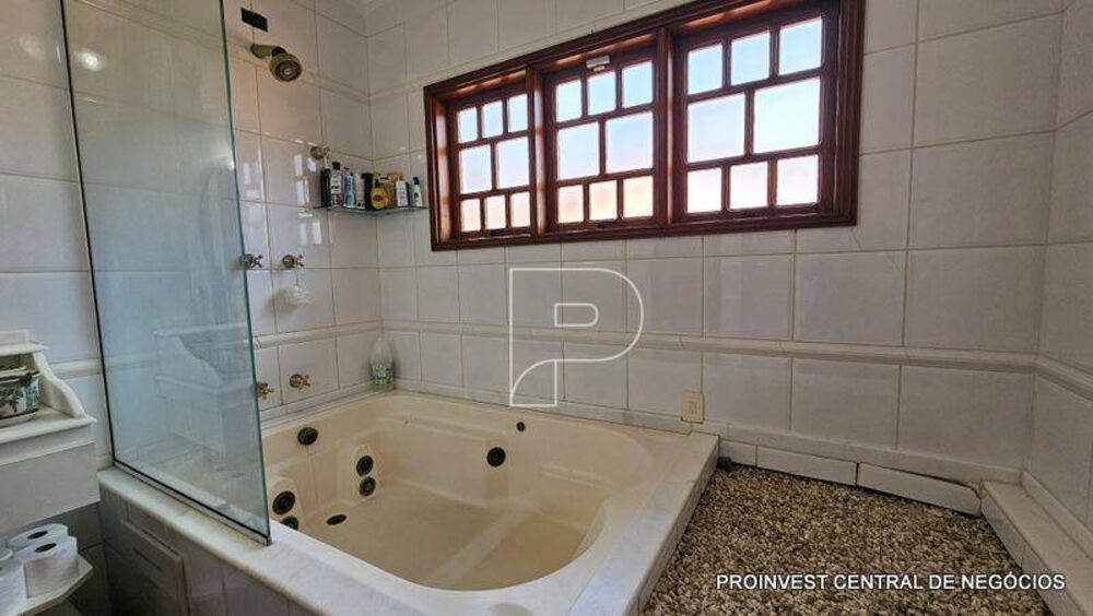 Casa de Condomínio à venda com 4 quartos, 431m² - Foto 32