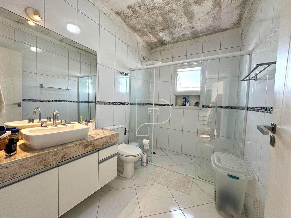 Casa de Condomínio à venda com 3 quartos, 250m² - Foto 3