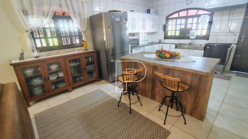 Casa, 3 quartos, 266 m² - Foto 2
