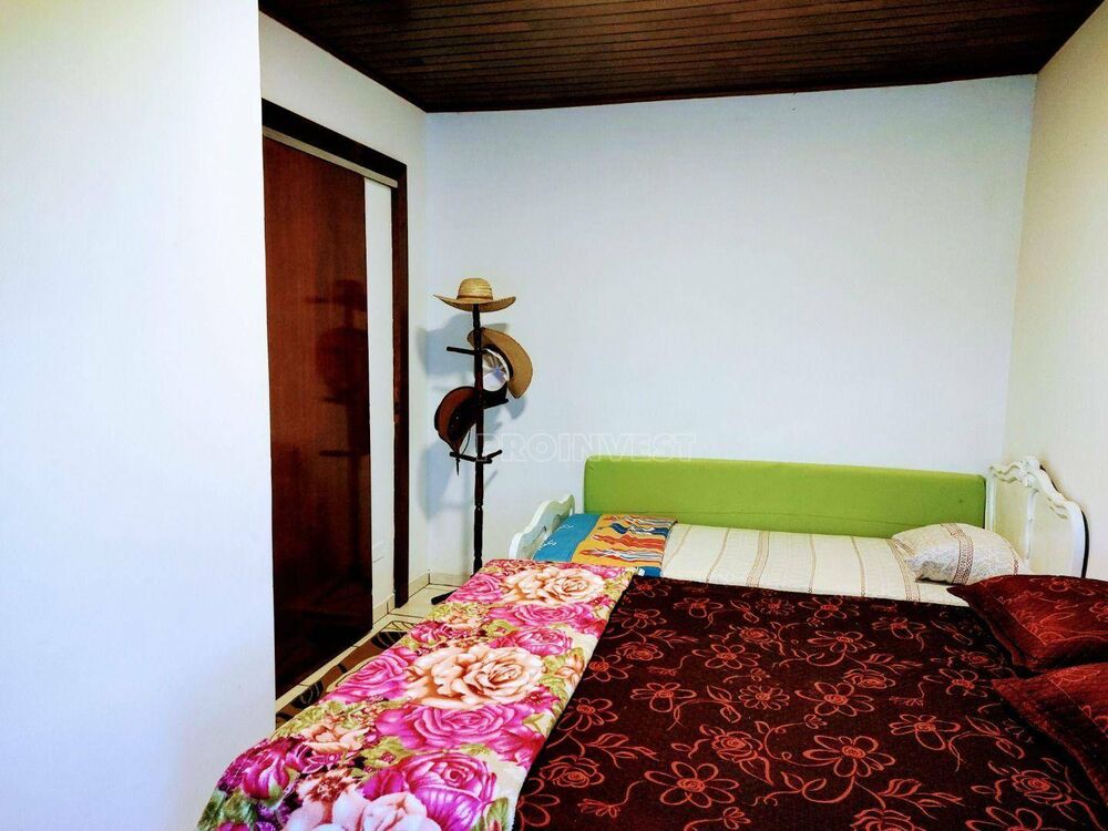 Casa, 3 quartos, 218 m² - Foto 6