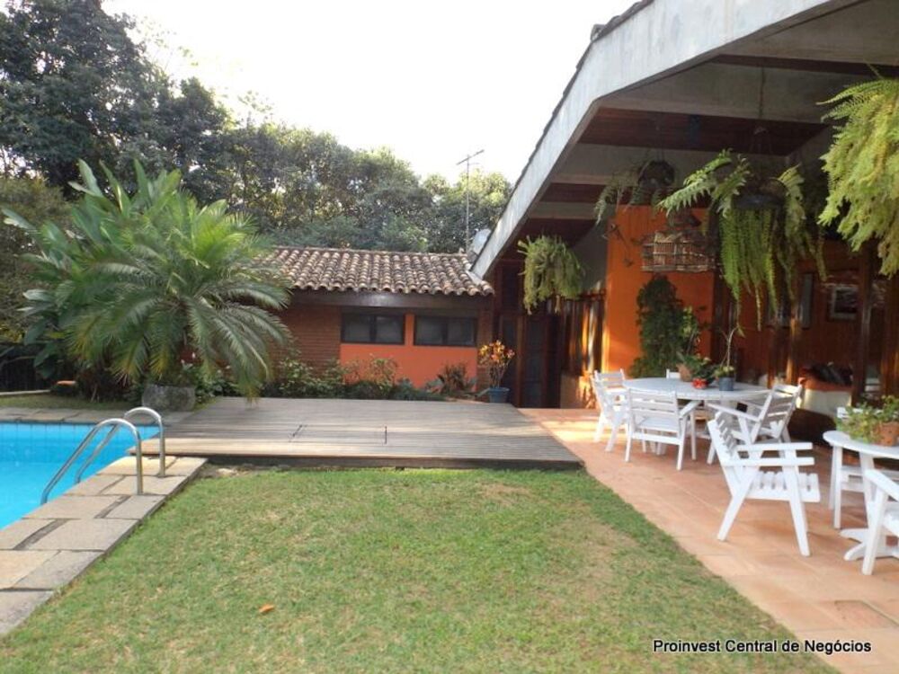 Casa de Condomínio à venda com 4 quartos, 550m² - Foto 1