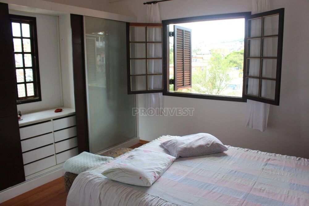 Casa, 4 quartos, 390 m² - Foto 4