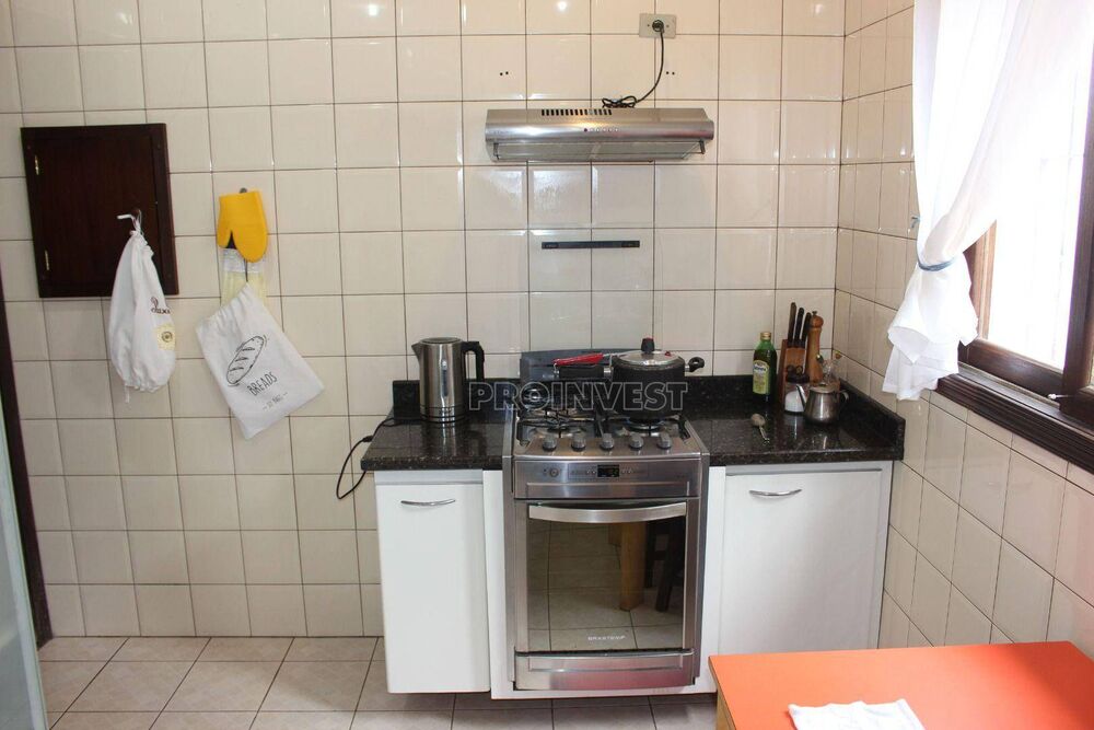 Casa, 4 quartos, 390 m² - Foto 2
