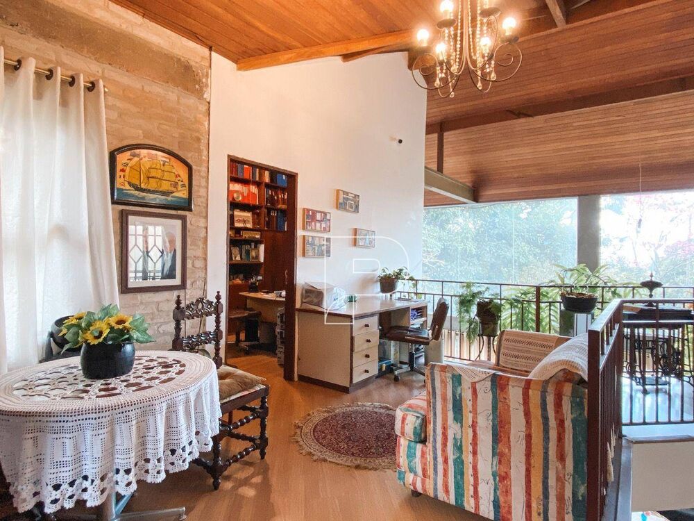 Casa de Condomínio à venda com 3 quartos, 283m² - Foto 1