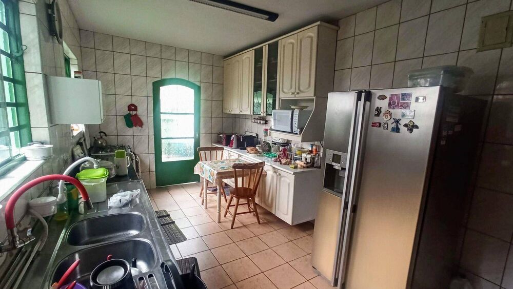 Casa, 3 quartos, 238 m² - Foto 1