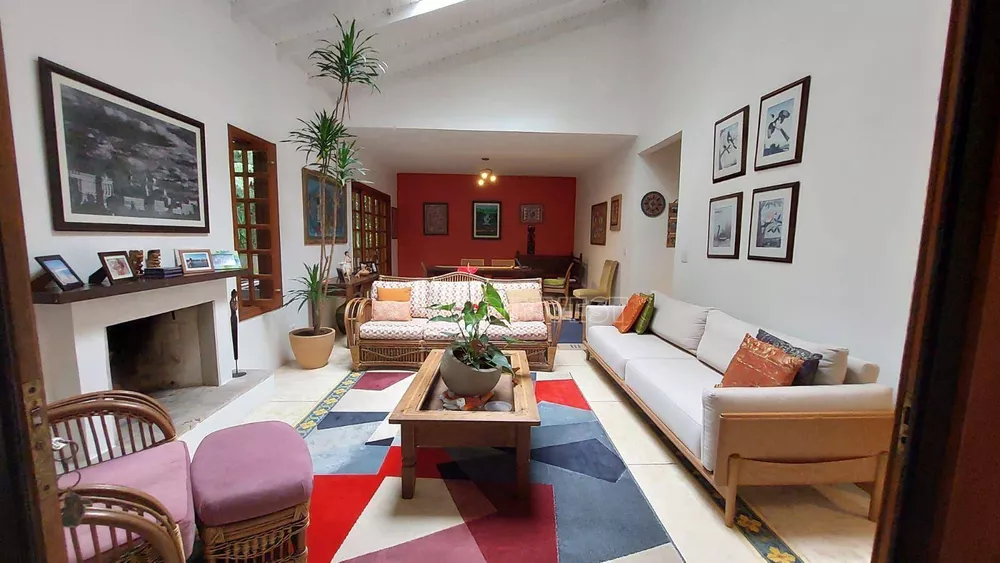 Casa de Condomínio para alugar com 3 quartos, 265m² - Foto 5