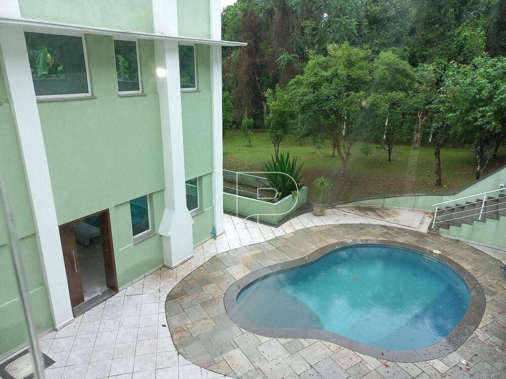 Casa de Condomínio à venda com 4 quartos, 400m² - Foto 3