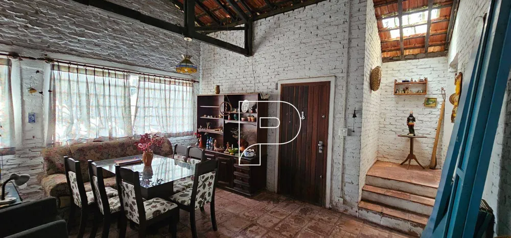 Casa, 4 quartos, 195 m² - Foto 2