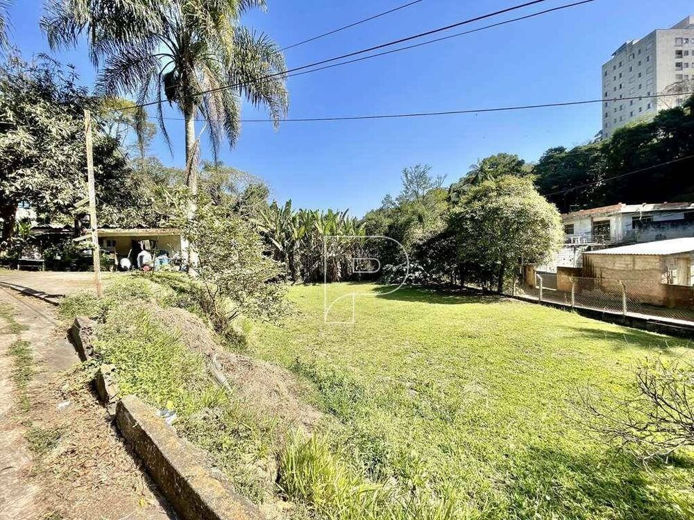 Casa à venda e aluguel com 4 quartos, 700m² - Foto 2