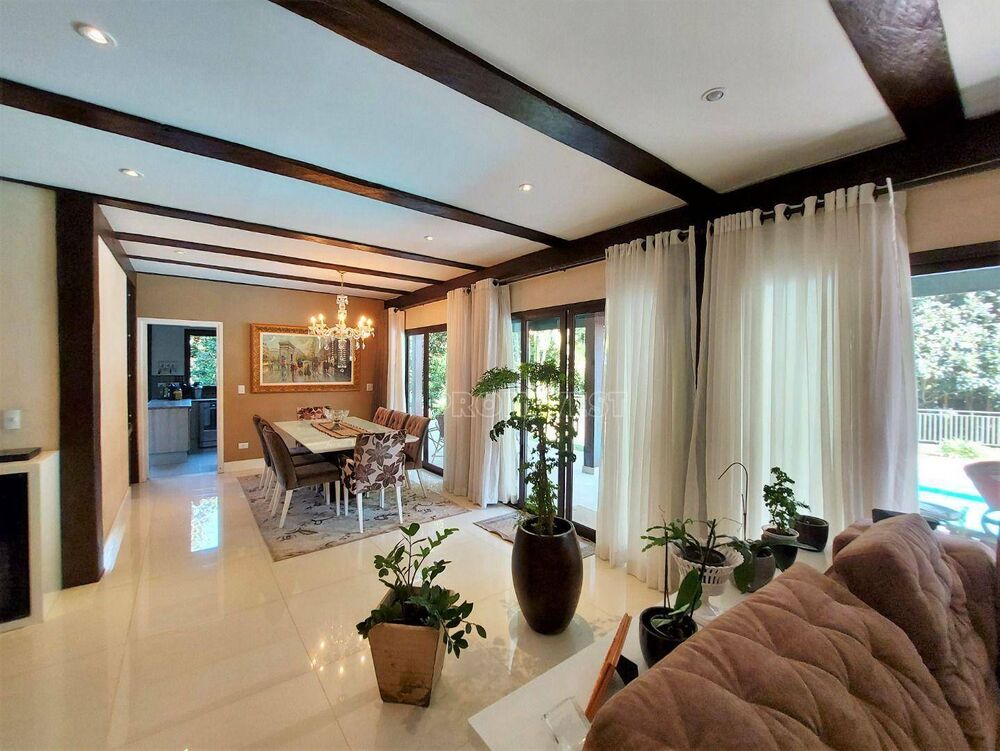 Casa de Condomínio, 4 quartos - Foto 1