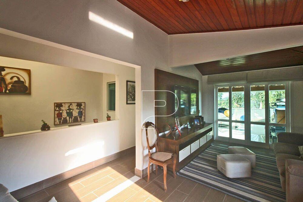 Casa de Condomínio à venda com 4 quartos, 580m² - Foto 5