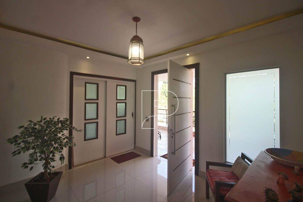 Casa de Condomínio à venda com 4 quartos, 580m² - Foto 3