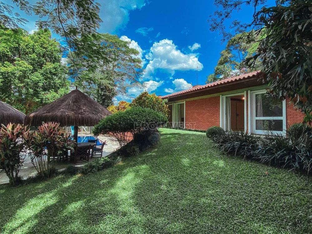 Casa de Condomínio à venda e aluguel com 4 quartos, 500m² - Foto 2