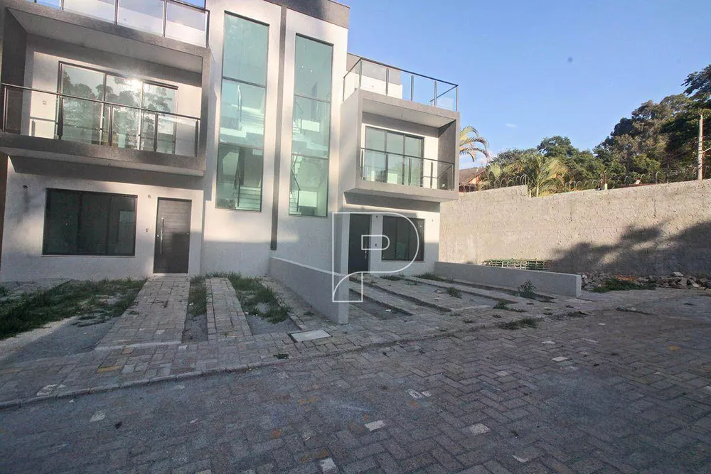 Casa de Condomínio à venda com 3 quartos, 160m² - Foto 2