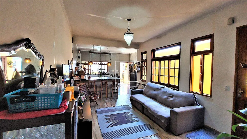 Casa, 3 quartos, 240 m² - Foto 1