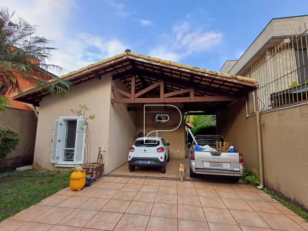 Casa, 3 quartos, 351 m² - Foto 1