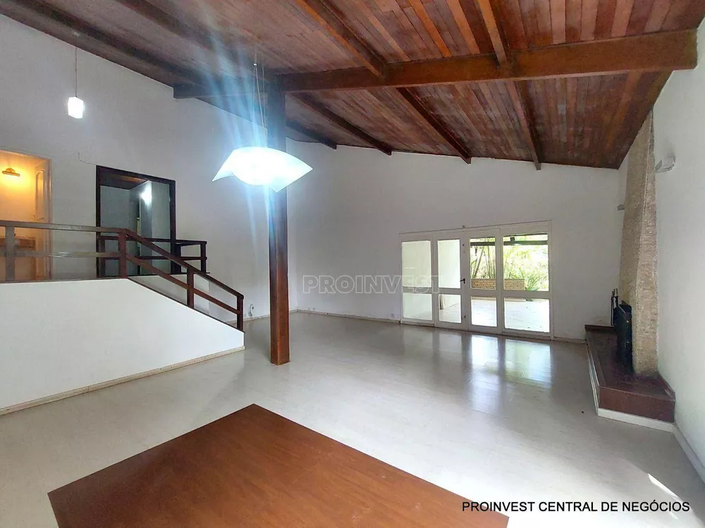 Casa de Condomínio à venda com 4 quartos, 248m² - Foto 2