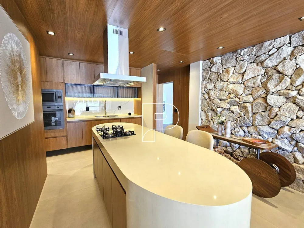 Apartamento, 3 quartos, 174 m² - Foto 1