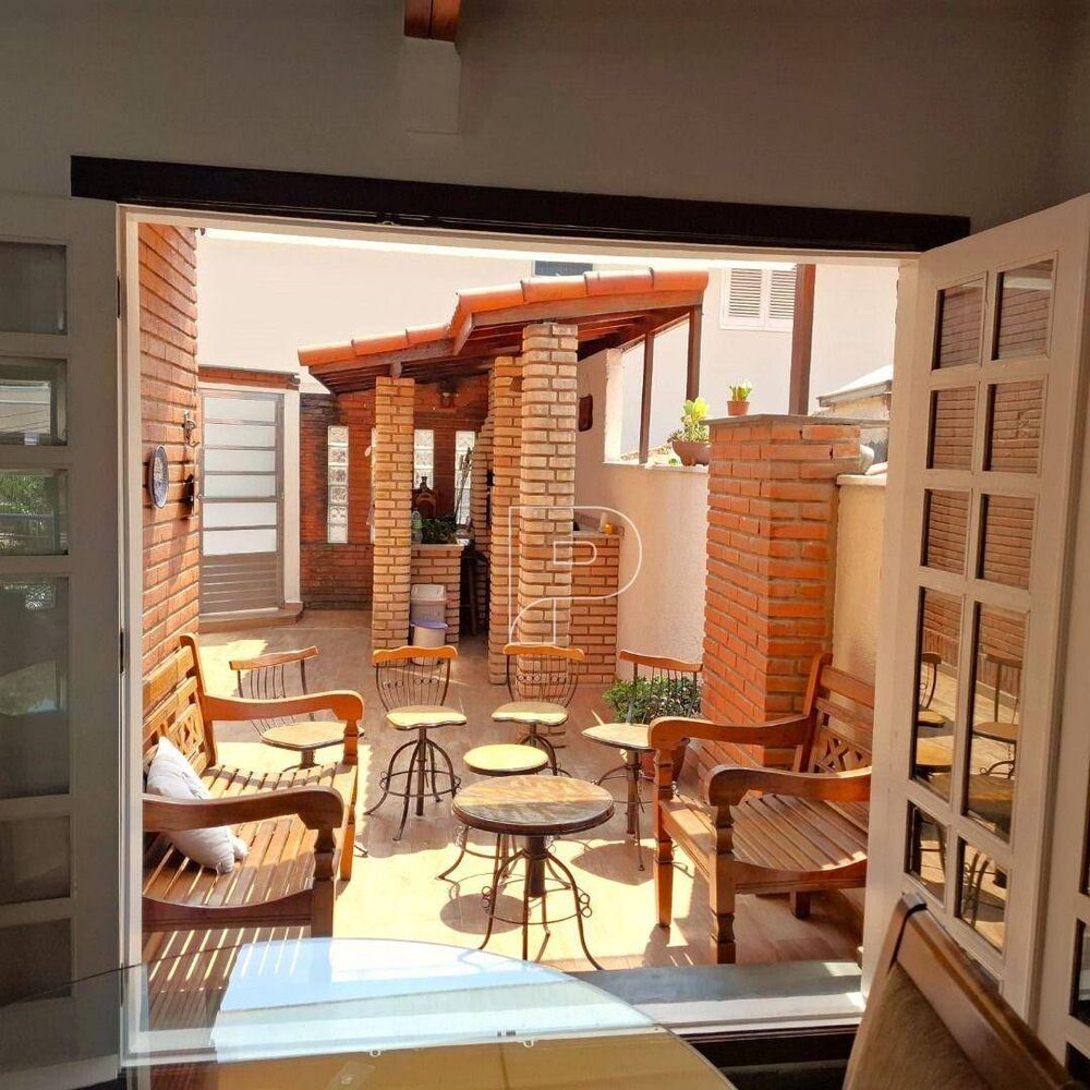 Casa à venda com 4 quartos, 140m² - Foto 11