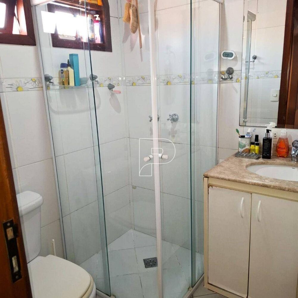 Casa à venda com 4 quartos, 140m² - Foto 4