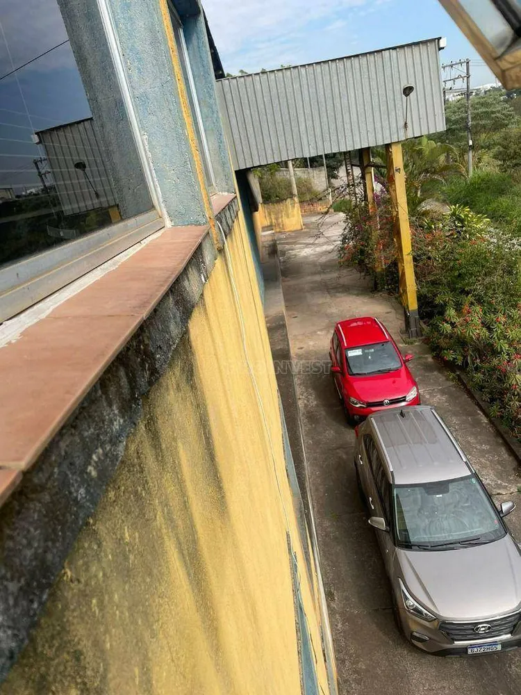 Depósito-Galpão, 2700 m² - Foto 2