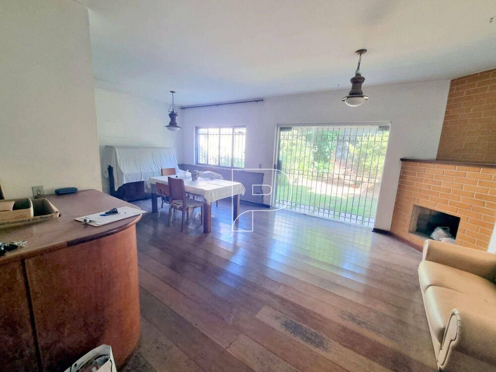 Casa, 3 quartos, 214 m² - Foto 1