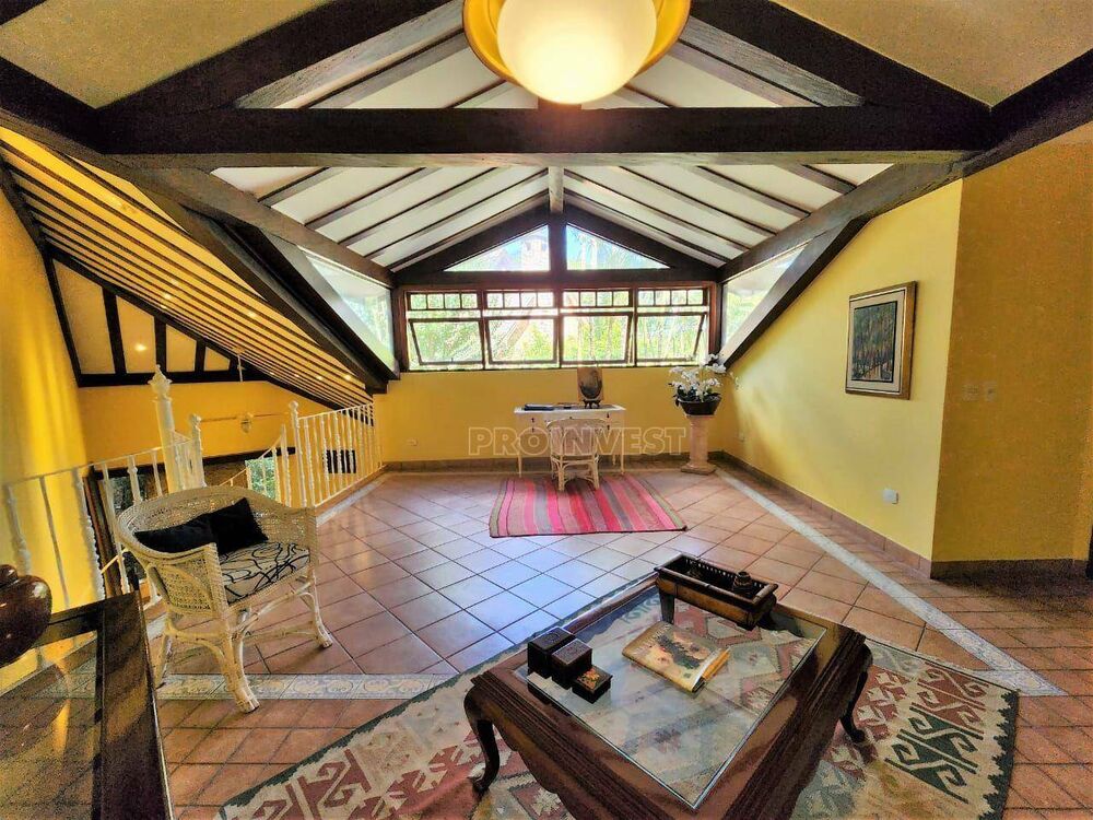 Casa, 4 quartos, 2091 m² - Foto 1