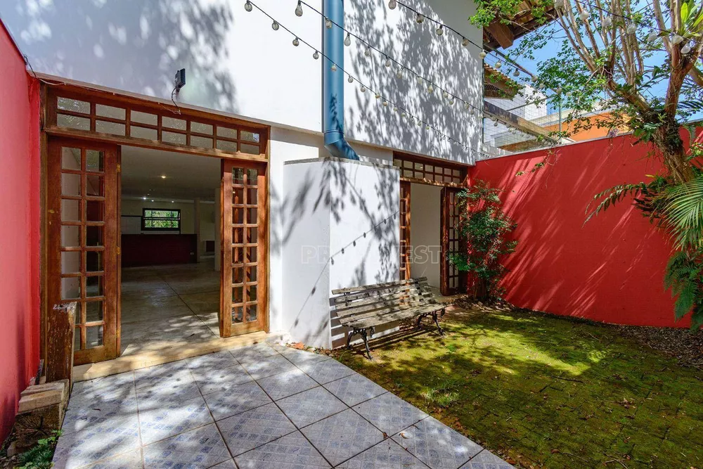 Casa de Condomínio à venda com 3 quartos, 350m² - Foto 9