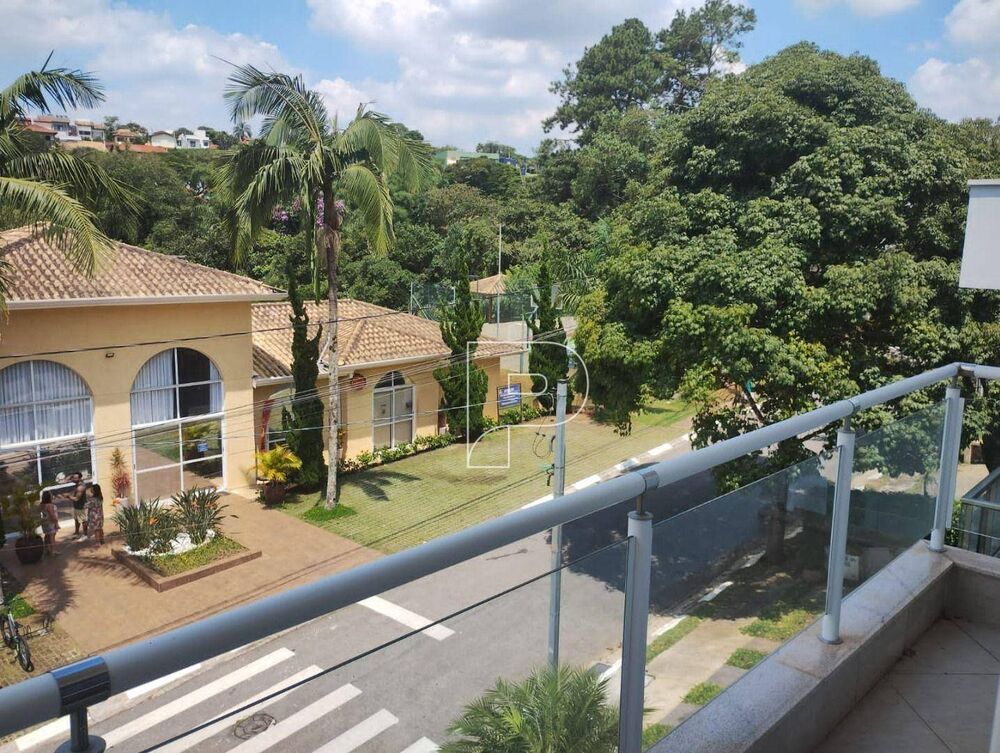 Casa de Condomínio à venda com 4 quartos, 300m² - Foto 3