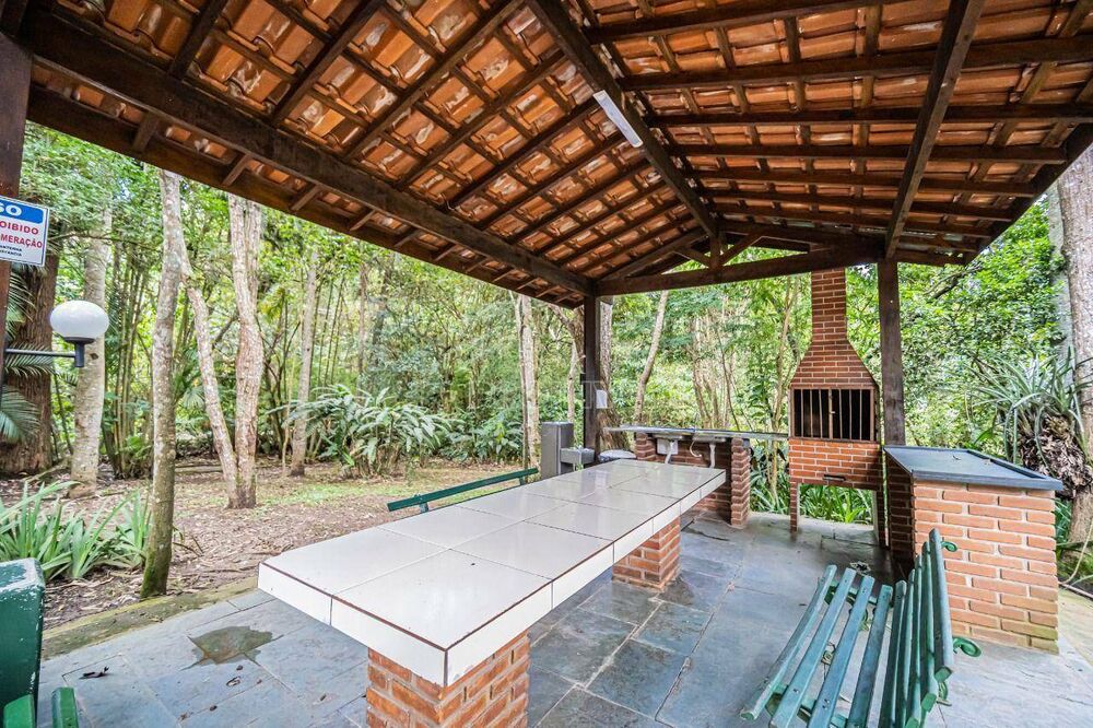 Casa de Condomínio à venda e aluguel com 2 quartos, 180m² - Foto 17