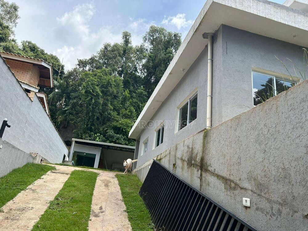 Casa de Condomínio à venda e aluguel com 2 quartos, 180m² - Foto 3