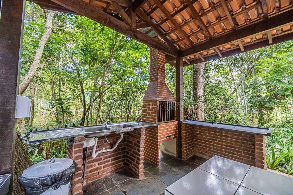 Casa de Condomínio à venda e aluguel com 2 quartos, 180m² - Foto 18