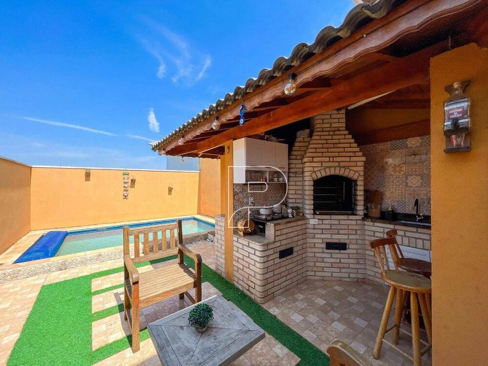 Casa à venda e aluguel com 2 quartos, 72m² - Foto 1