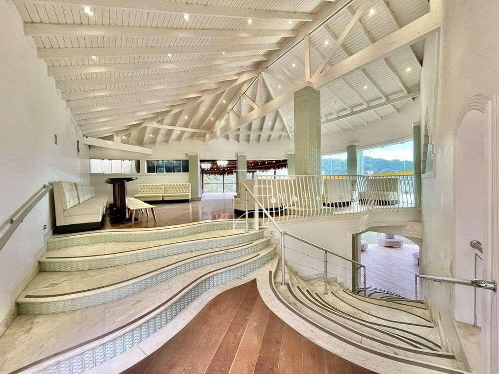 Casa de Condomínio à venda com 2 quartos, 1634m² - Foto 7