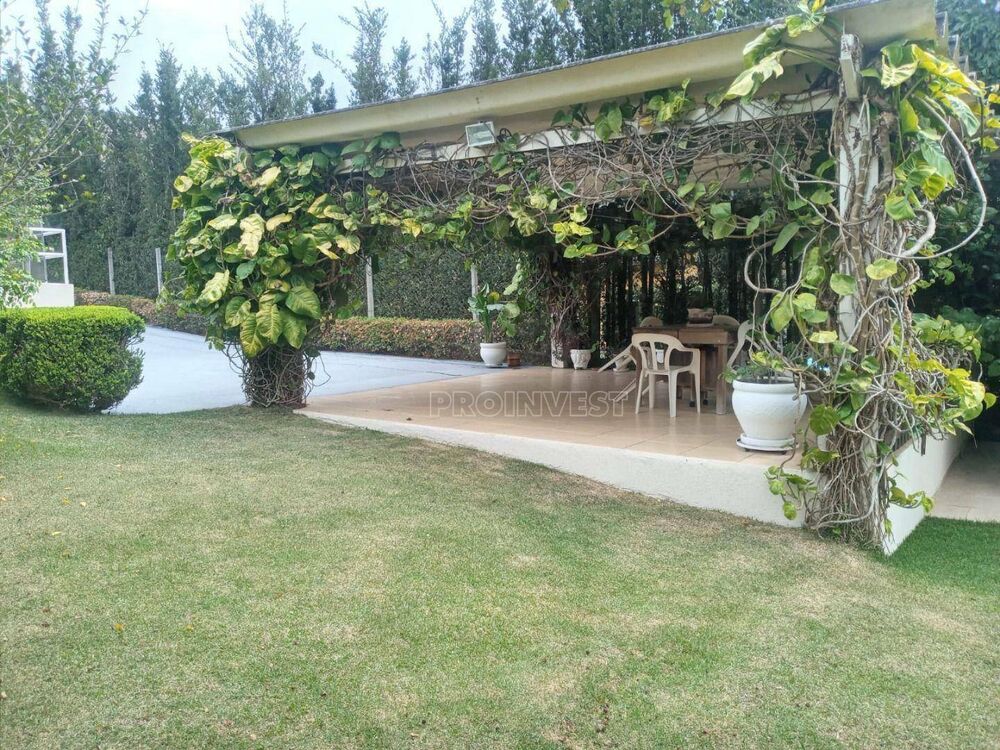 Casa de Condomínio à venda com 3 quartos, 220m² - Foto 3