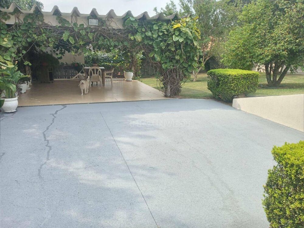 Casa de Condomínio à venda com 3 quartos, 220m² - Foto 4