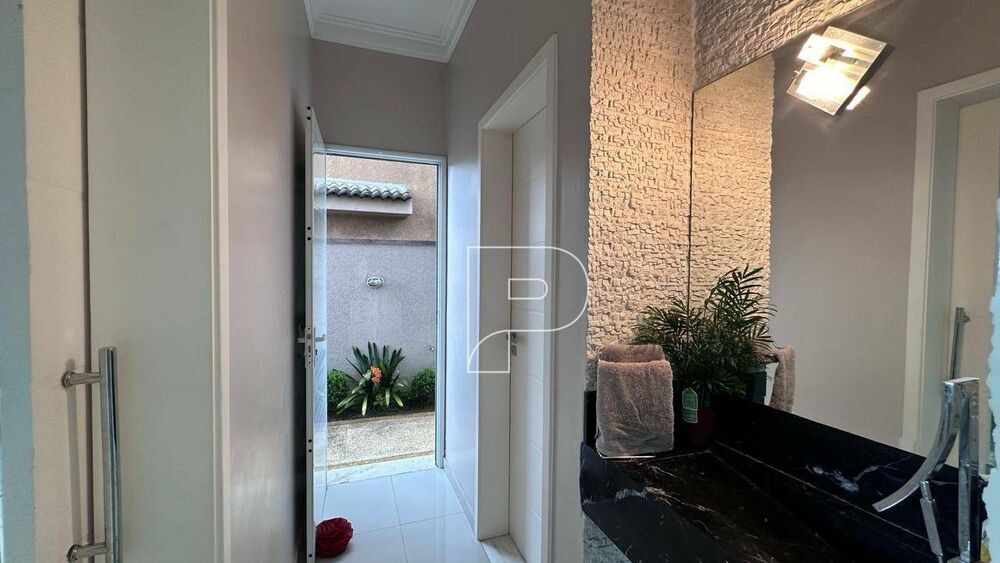 Casa de Condomínio à venda com 3 quartos, 291m² - Foto 3
