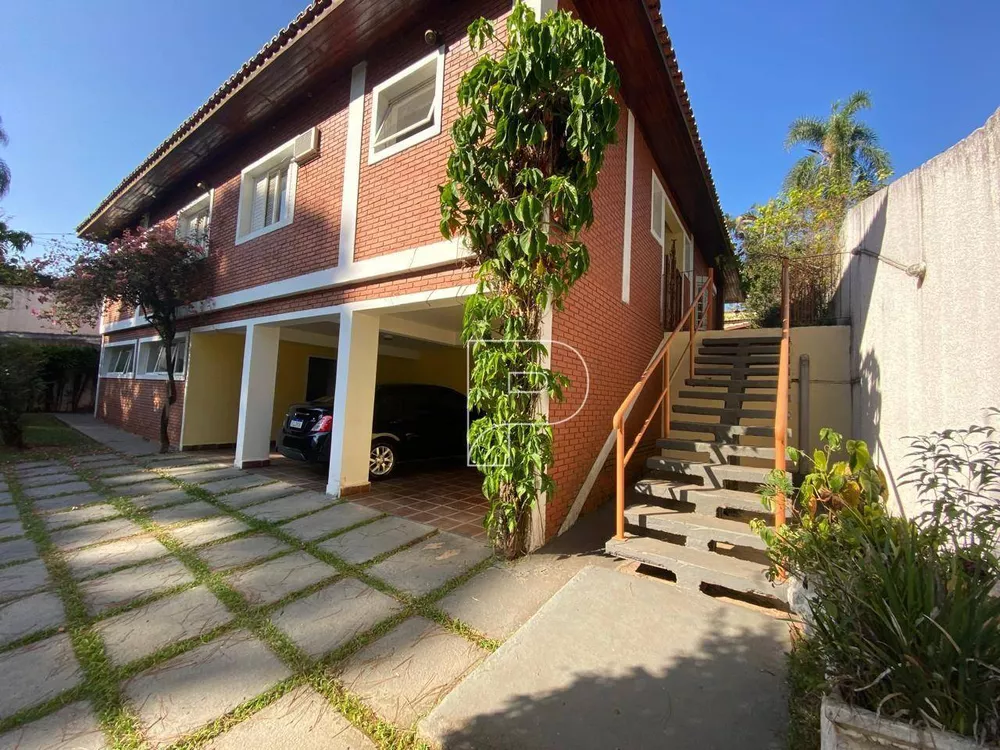 Casa à venda com 3 quartos, 330m² - Foto 4