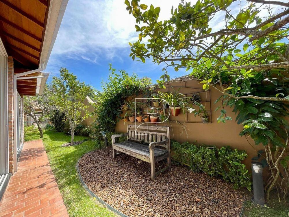 Casa de Condomínio à venda com 4 quartos, 620m² - Foto 3